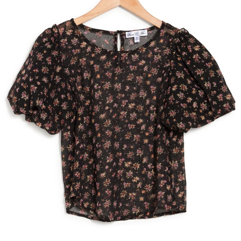 Stem & Vine puffed sleeve floral keyhole black‎ floral top, Size M